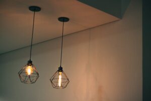 Lampe hält nicht an der Wand - was kann man tun