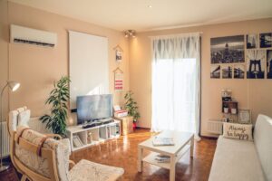 Wie optimiere ich den Stauraum in einem kleinen Flur