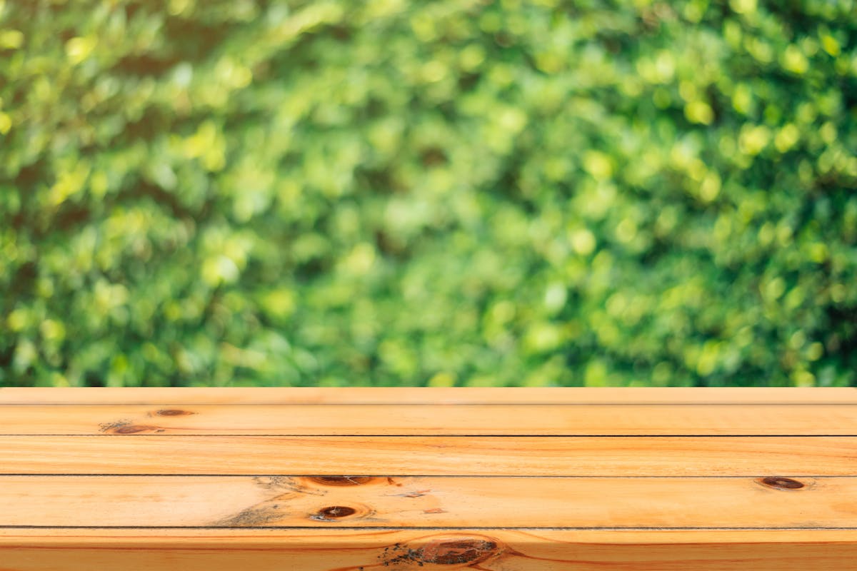 Wie reinige ich meine Holzterrasse richtig