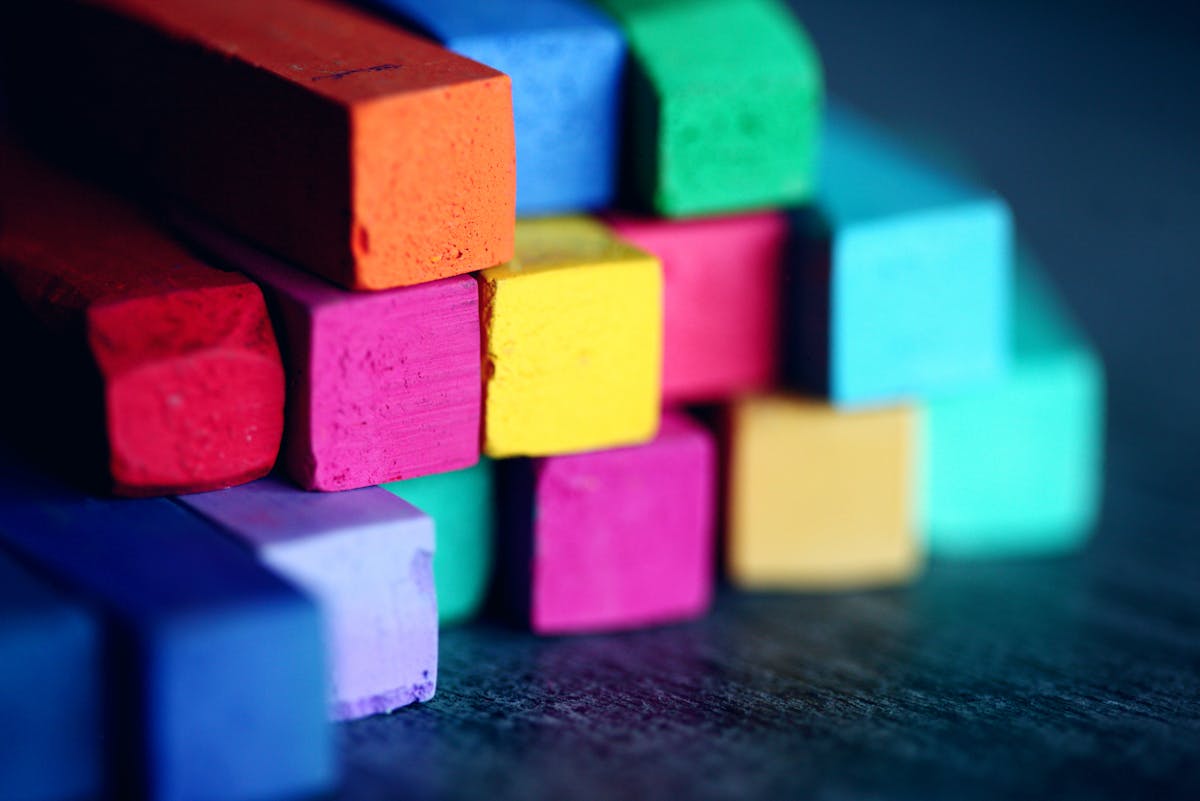 Welche Farben machen ein kleines Schlafzimmer gemütlicher