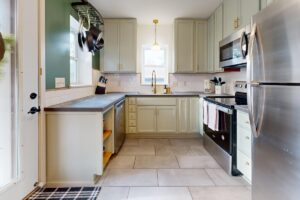 Wie kann ich meine Küche effizient organisieren?